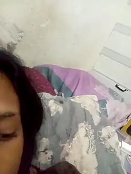 loveofpetitegirls34 online show from April 22, 2026, 5:14 am