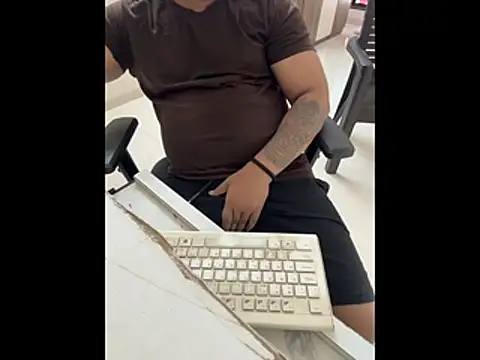 Rah0091 online show from February 26, 2026, 7:19 am