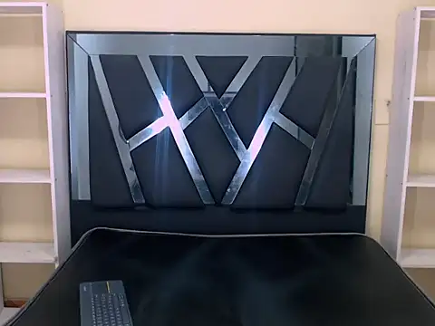 sebas twink7 online show from February 14, 2026, 3:40 am