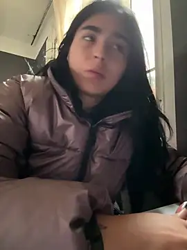 Snapshot of Sara_Fernandez_ chatting on February 11, 2026, 1:33 pm Sara Fernandez online show from February 11, 2026, 1:33 pm