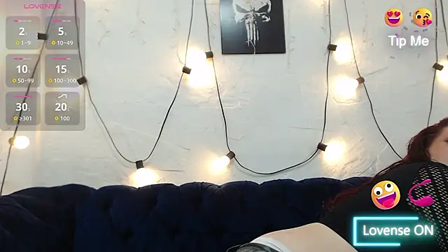 Snapshot of CarolRousee chatting on February 23, 2026, 7:14 pm CarolRousee online show from February 23, 2026, 7:14 pm