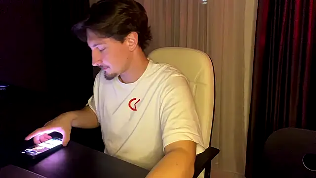 Snapshot of Adam_ice chatting on February 26, 2026, 7:36 pm Adam ice online show from February 26, 2026, 7:36 pm