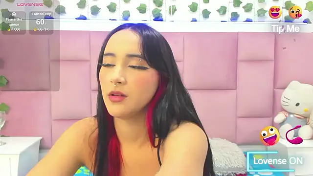 Snapshot of LeslieCute69 chatting on February 25, 2026, 7:36 pm LeslieCute69 online show from February 25, 2026, 7:36 pm