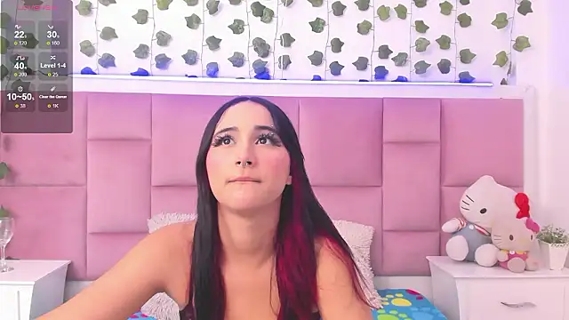 Snapshot of LeslieCute69 chatting on February 23, 2026, 7:25 pm LeslieCute69 online show from February 23, 2026, 7:25 pm