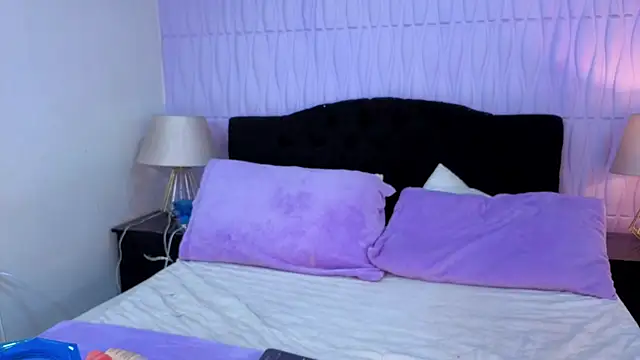 Mia Cherry   online show from February 7, 2026, 1:30 pm