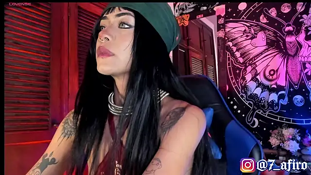 Snapshot of Ivy_Byte chatting on March 1, 2026, 11:05 pm Ivy Byte online show from March 1, 2026, 11:05 pm