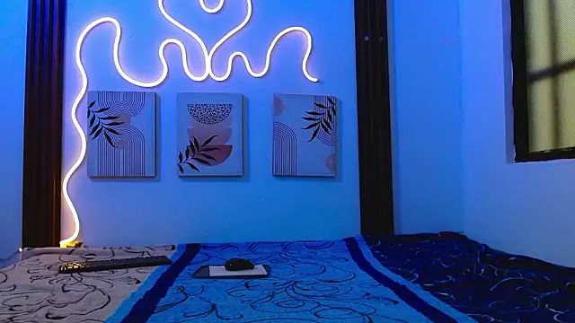 Snapshot of miss_caty chatting on February 25, 2026, 9:03 pm miss caty online show from February 25, 2026, 9:03 pm