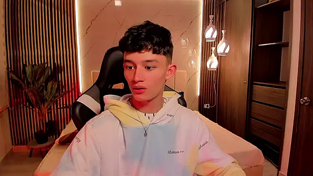 Snapshot of Patrick_Howland_ chatting on February 8, 2026, 3:15 am Patrick Howland online show from February 8, 2026, 3:15 am