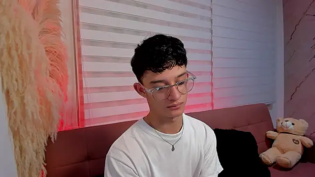 Snapshot of Patrick_Howland_ chatting on February 27, 2026, 3:40 am Patrick Howland online show from February 27, 2026, 3:40 am