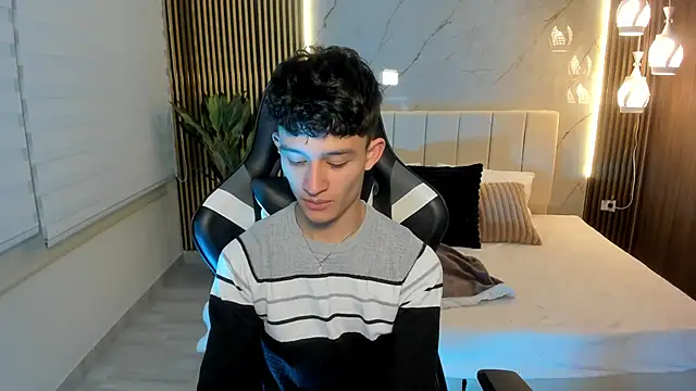 Snapshot of Patrick_Howland_ chatting on February 17, 2026, 3:26 am Patrick Howland online show from February 17, 2026, 3:26 am