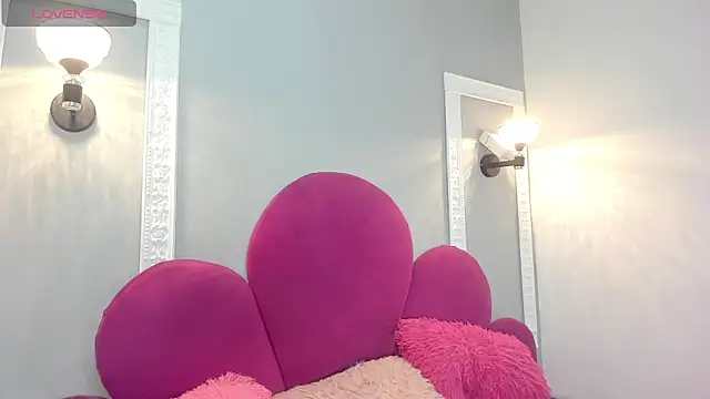 Raven love online show from May 25, 2026, 6:06 pm