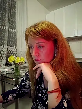 LanaBananaa  online show from April 1, 2026, 8:39 pm