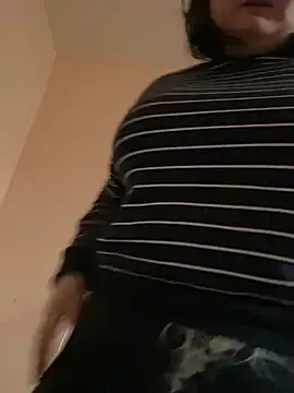 Snapshot of AngelKiras chatting on February 13, 2026, 6:13 am AngelKiras online show from February 13, 2026, 6:13 am