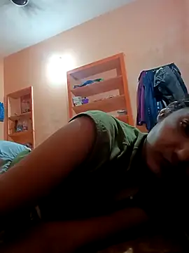 Ayesharani1 online show from April 15, 2026, 8:09 pm