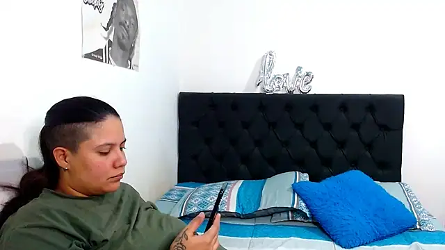 suzy paz online show from April 12, 2026, 9:29 pm