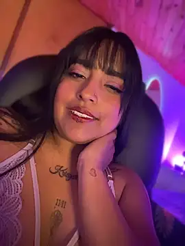 Annie Alicee online show from April 19, 2026, 5:47 pm