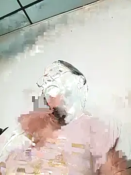 MONITA SEXXX online show from April 15, 2026, 10:43 pm