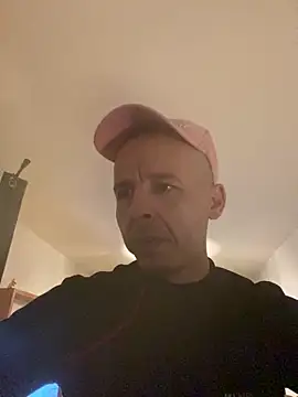 Snapshot of creativeX chatting on February 14, 2026, 12:55 am creativeX online show from February 14, 2026, 12:55 am