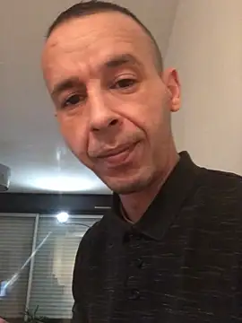 Snapshot of creativeX chatting on February 8, 2026, 11:02 pm creativeX online show from February 8, 2026, 11:02 pm