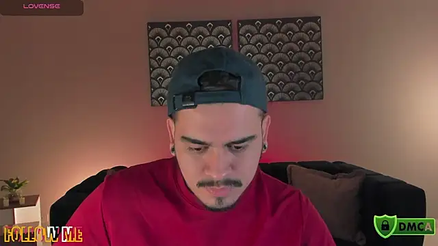 Snapshot of Chriss_Hunt chatting on February 14, 2026, 11:21 am Chriss Hunt online show from February 14, 2026, 11:21 am