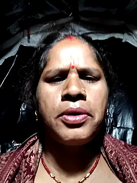 Snapshot of Hot_kiran4 chatting on February 12, 2026, 8:41 pm Hot kiran4 online show from February 12, 2026, 8:41 pm