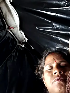 Snapshot of Hot_kiran4 chatting on February 17, 2026, 9:34 pm Hot kiran4 online show from February 17, 2026, 9:34 pm