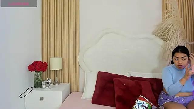 Snapshot of rebeca_taylor chatting on June 27, 2026, 3:23 am rebeca taylor online show from June 27, 2026, 3:23 am