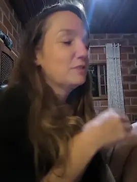 Snapshot of Loirinha_surf chatting on February 19, 2026, 5:48 am Loirinha surf online show from February 19, 2026, 5:48 am