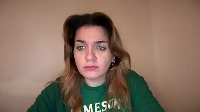 sammygirlll online show from May 14, 2026, 9:17 am