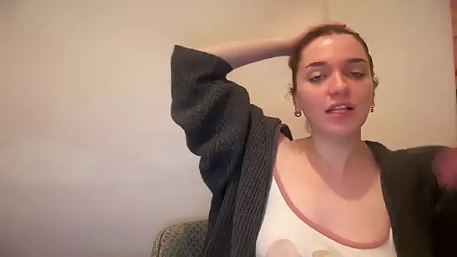 sammygirlll online show from May 6, 2026, 4:49 am