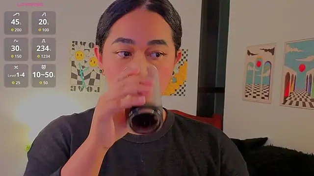 hipatia1moretime online show from April 3, 2026, 5:25 am