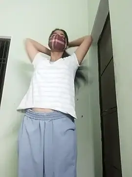 Kitti-Sharma online show from April 7, 2026, 11:12 am