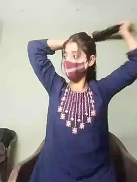 Kitti-Sharma online show from April 4, 2026, 11:17 am