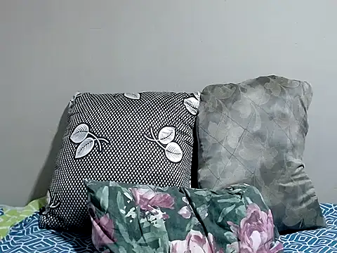 MzCoco online show from February 20, 2026, 7:16 pm