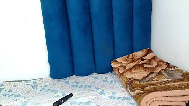 ForeverSexy  online show from April 2, 2026, 3:19 pm