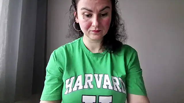 Snapshot of LexiMira254 chatting on March 4, 2026, 11:18 am LexiMira254 online show from March 4, 2026, 11:18 am