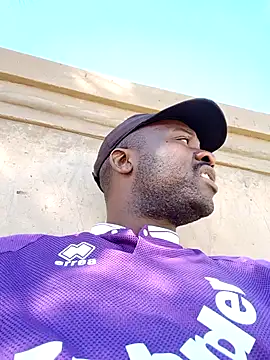 Sbuda3159 online show from April 18, 2026, 1:02 pm