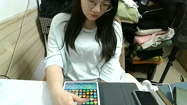 xiaoxiaowan11 online show from March 25, 2026, 11:53 am