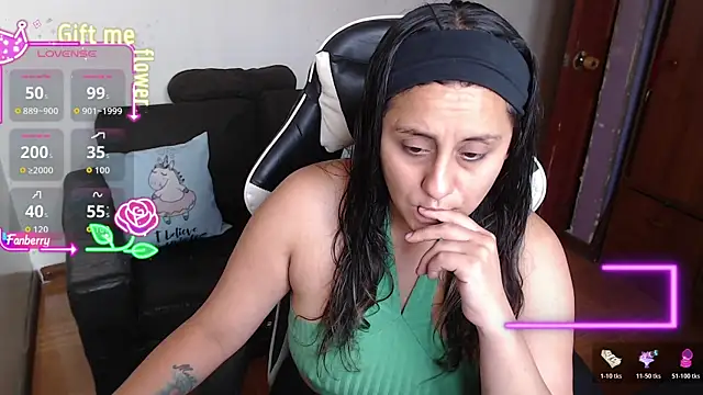 MeliisaRobers online show from April 3, 2026, 3:51 pm