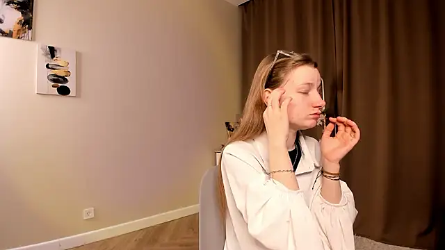 Snapshot of VictorMencia chatting on February 25, 2026, 7:14 pm VictorMencia online show from February 25, 2026, 7:14 pm