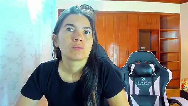 Snapshot of Emily_and_Soffy chatting on February 9, 2026, 11:52 am Emily and Soffy online show from February 9, 2026, 11:52 am