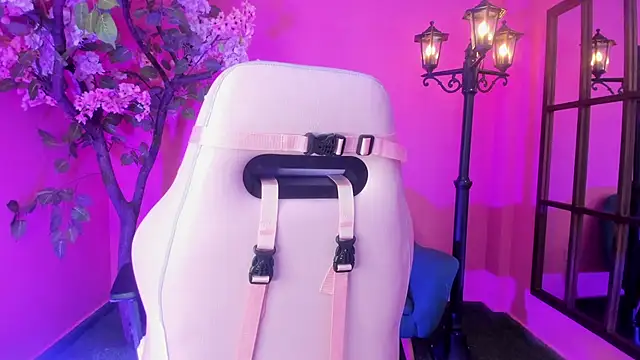 Snapshot of FemNoa chatting on February 9, 2026, 11:19 am FemNoa online show from February 9, 2026, 11:19 am