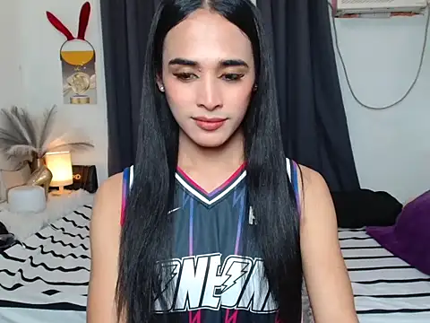 Gwenstacy30 online show from March 5, 2026, 6:21 am