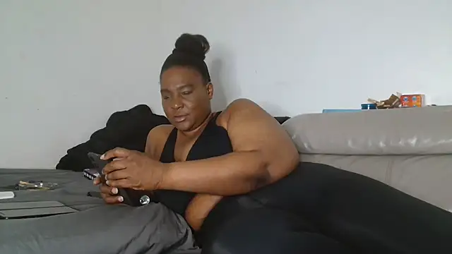 Snapshot of CurvySashia chatting on July 10, 2026, 11:16 pm CurvySashia online show from July 10, 2026, 11:16 pm