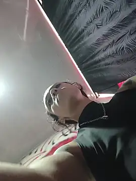 CharlotteKravizz online show from February 27, 2026, 3:23 pm