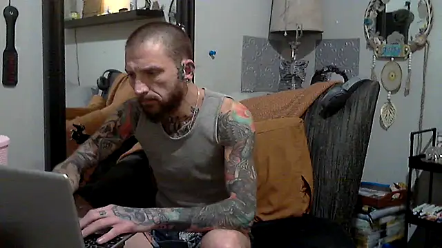 Snapshot of F_D_R_ chatting on February 23, 2026, 4:36 am F D R online show from February 23, 2026, 4:36 am