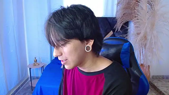 nikoo 18 online show from March 19, 2026, 1:55 pm