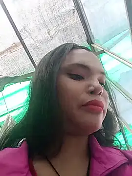Maggyx online show from May 18, 2026, 2:11 pm
