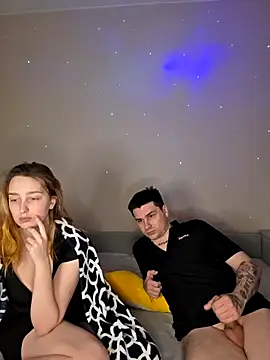 Snapshot of ToxyFoxyy chatting on February 19, 2026, 2:36 pm ToxyFoxyy online show from February 19, 2026, 2:36 pm