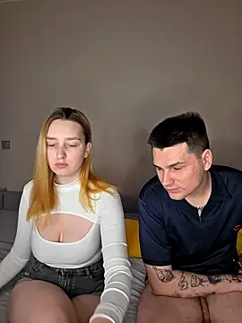 Snapshot of ToxyFoxyy chatting on February 5, 2026, 2:02 pm ToxyFoxyy online show from February 5, 2026, 2:02 pm